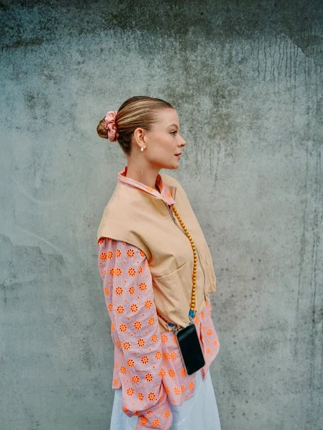 Korálkový popruh na telefon – oranžová & modrá