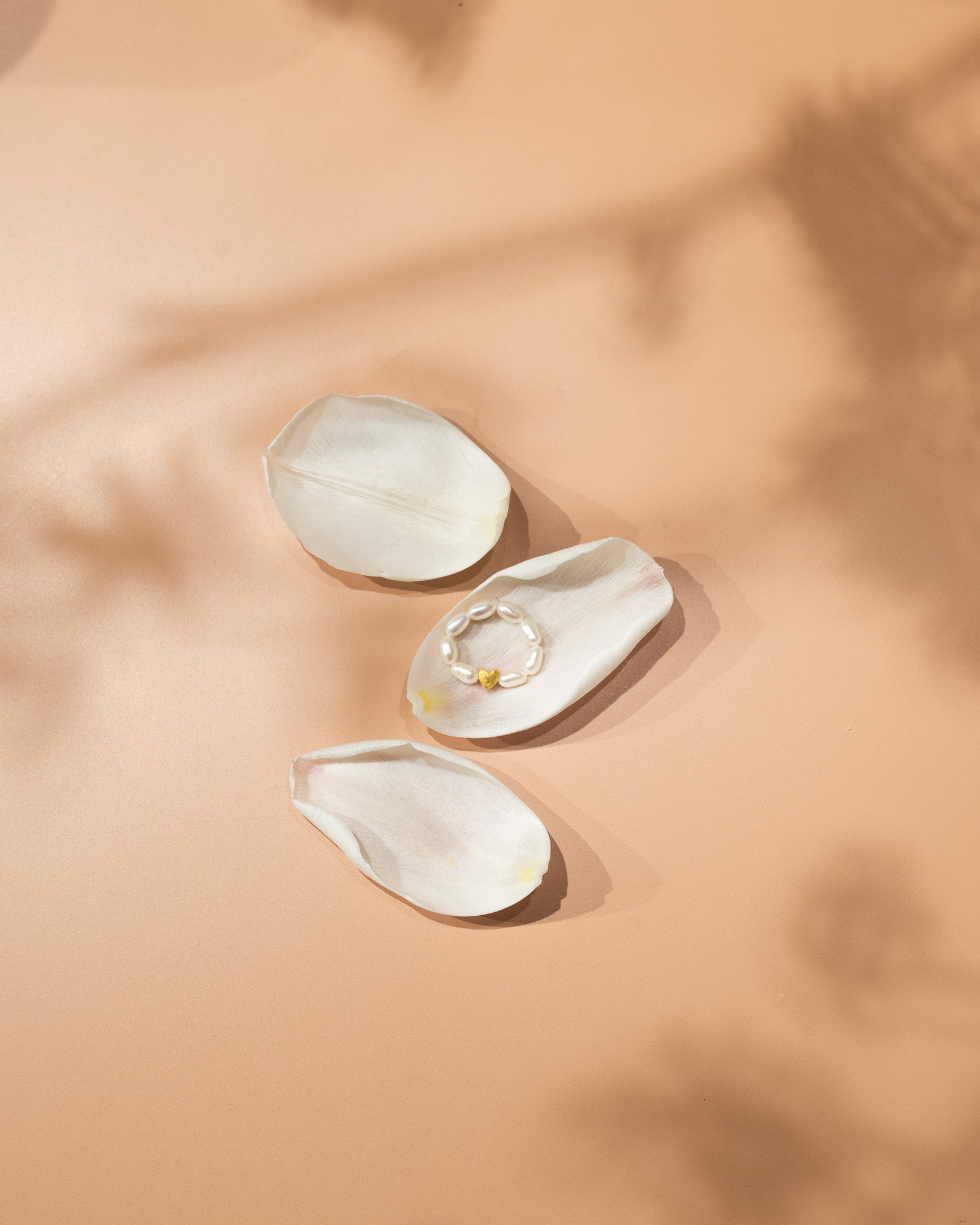 Prsten Mama Pearl Creammy x Le Studio