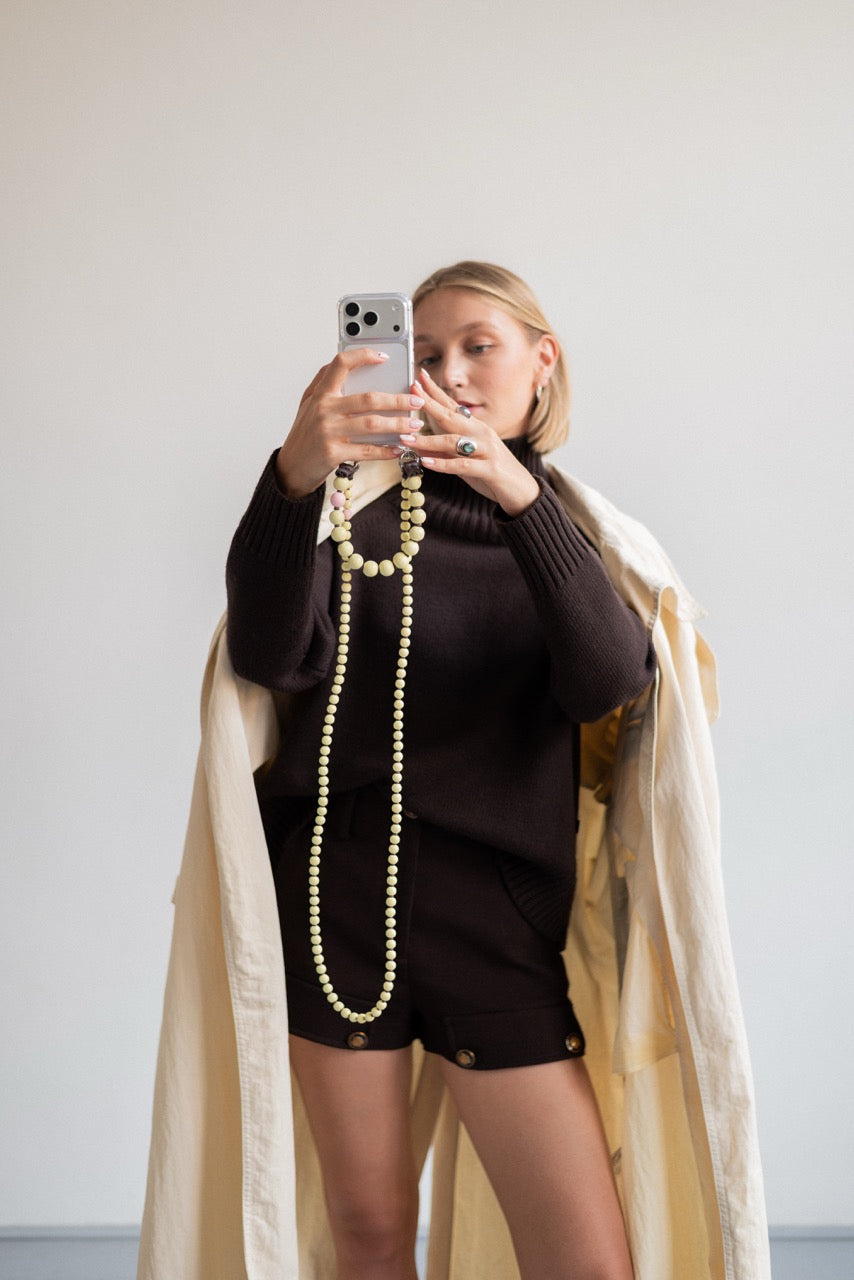 Korálkový popruh na telefon – Butter Muse