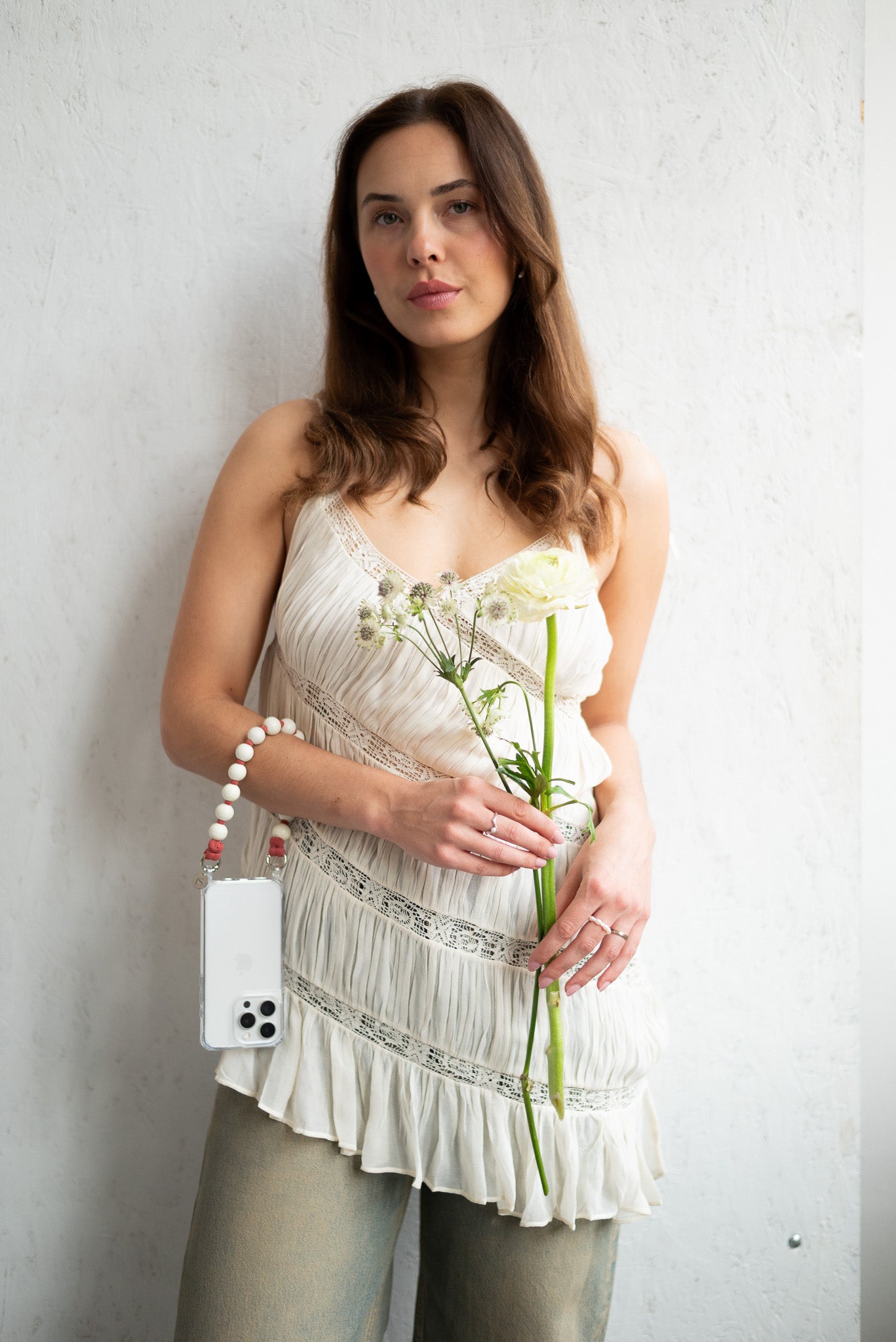 Mini korálkový popruh na telefon – Milk Rose