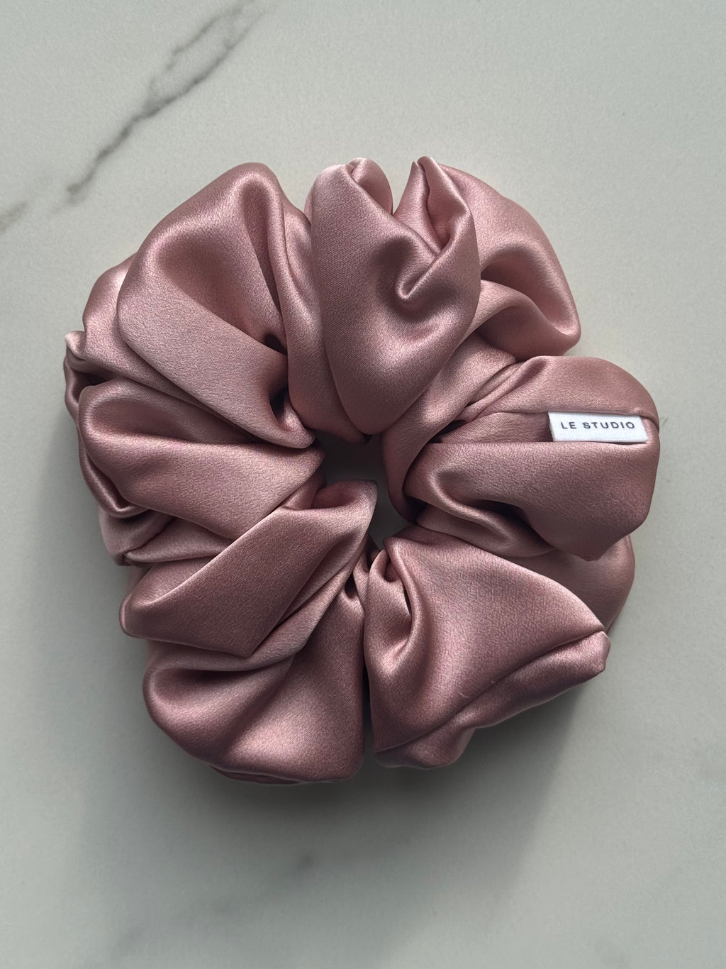 Scrunchie ze 100% hedvábného saténu - Rose
