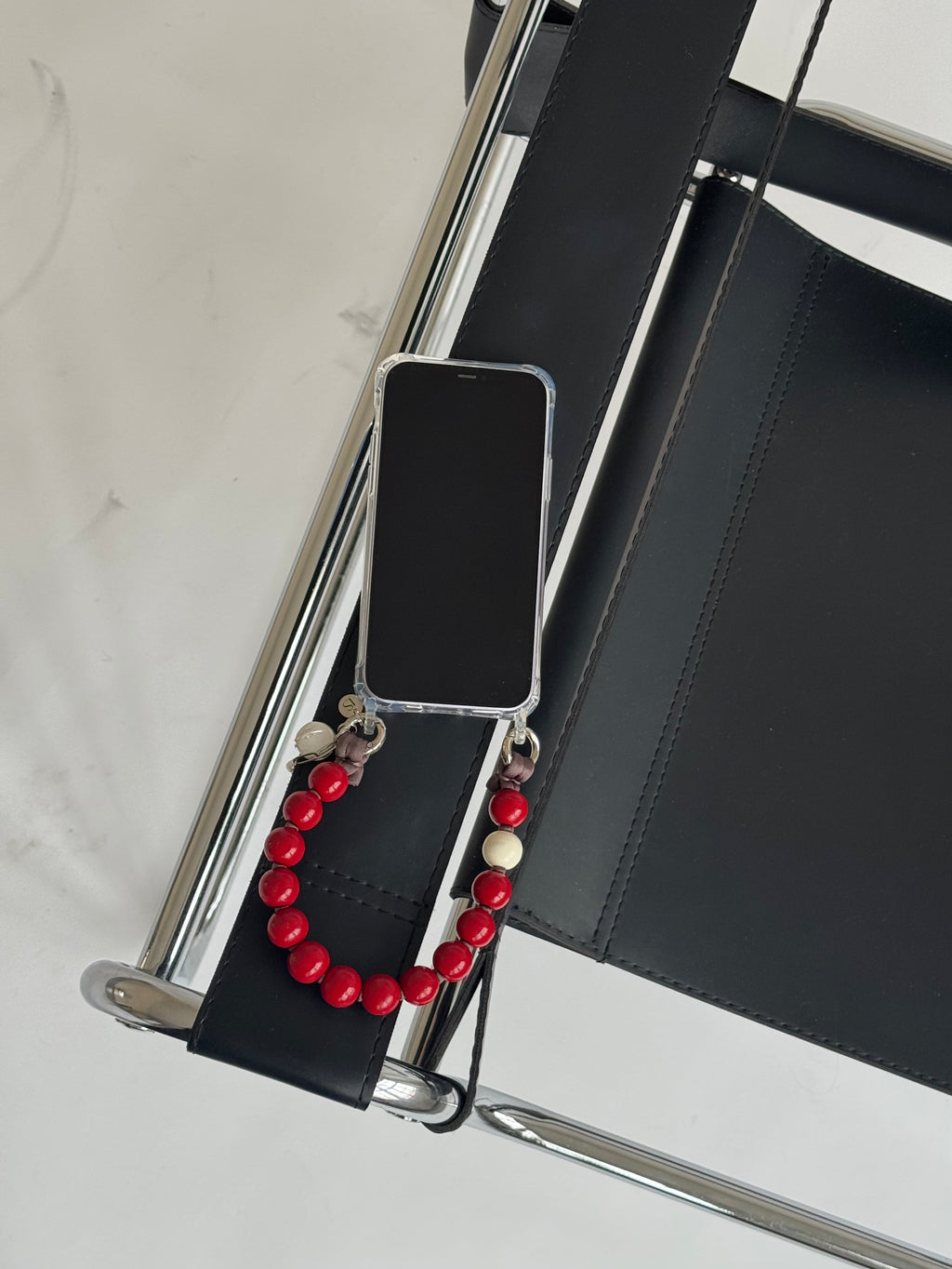 Mini korálkový popruh na telefon – Deep Red