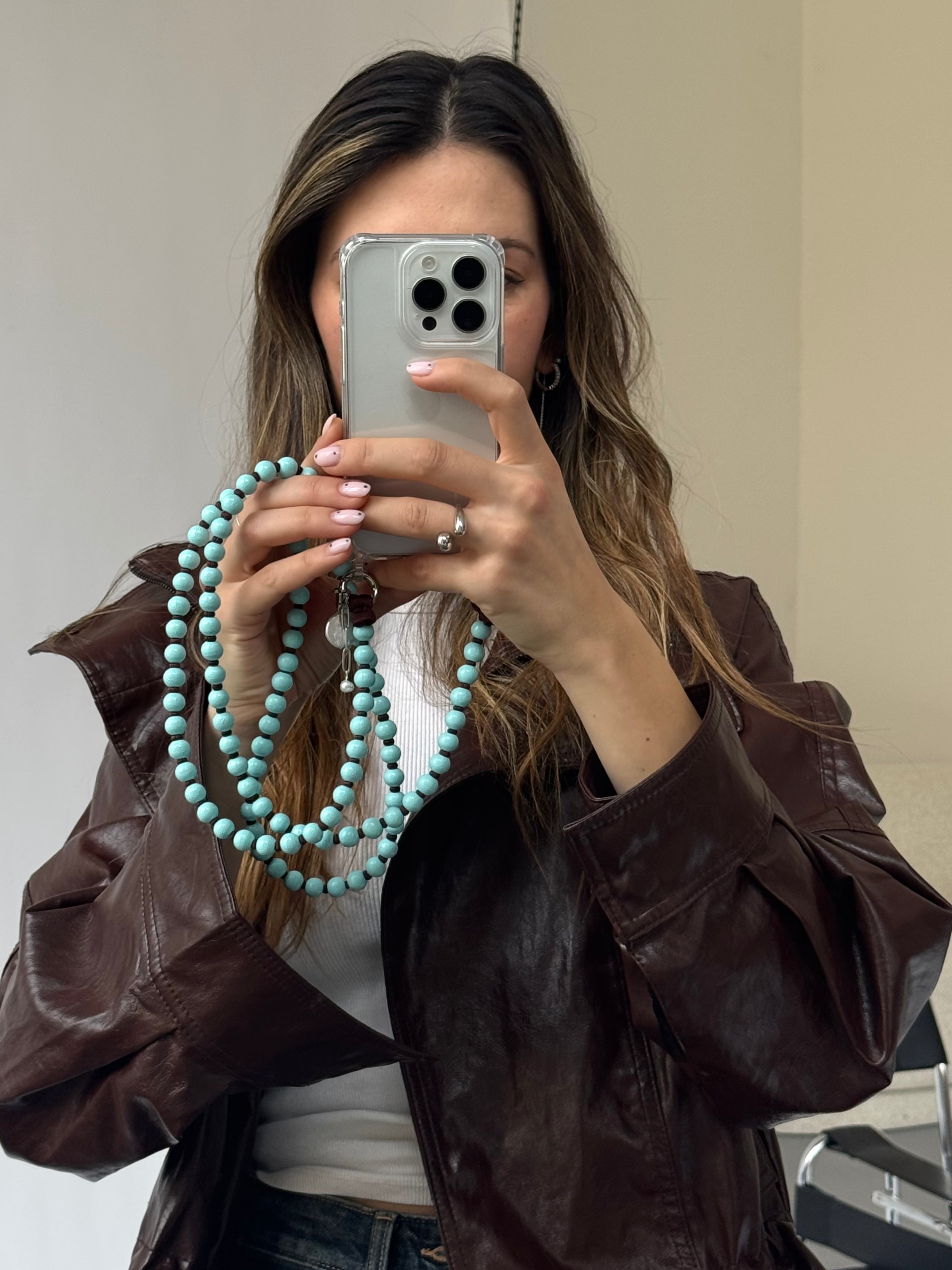 Korálkový popruh na telefon – Sky Blue