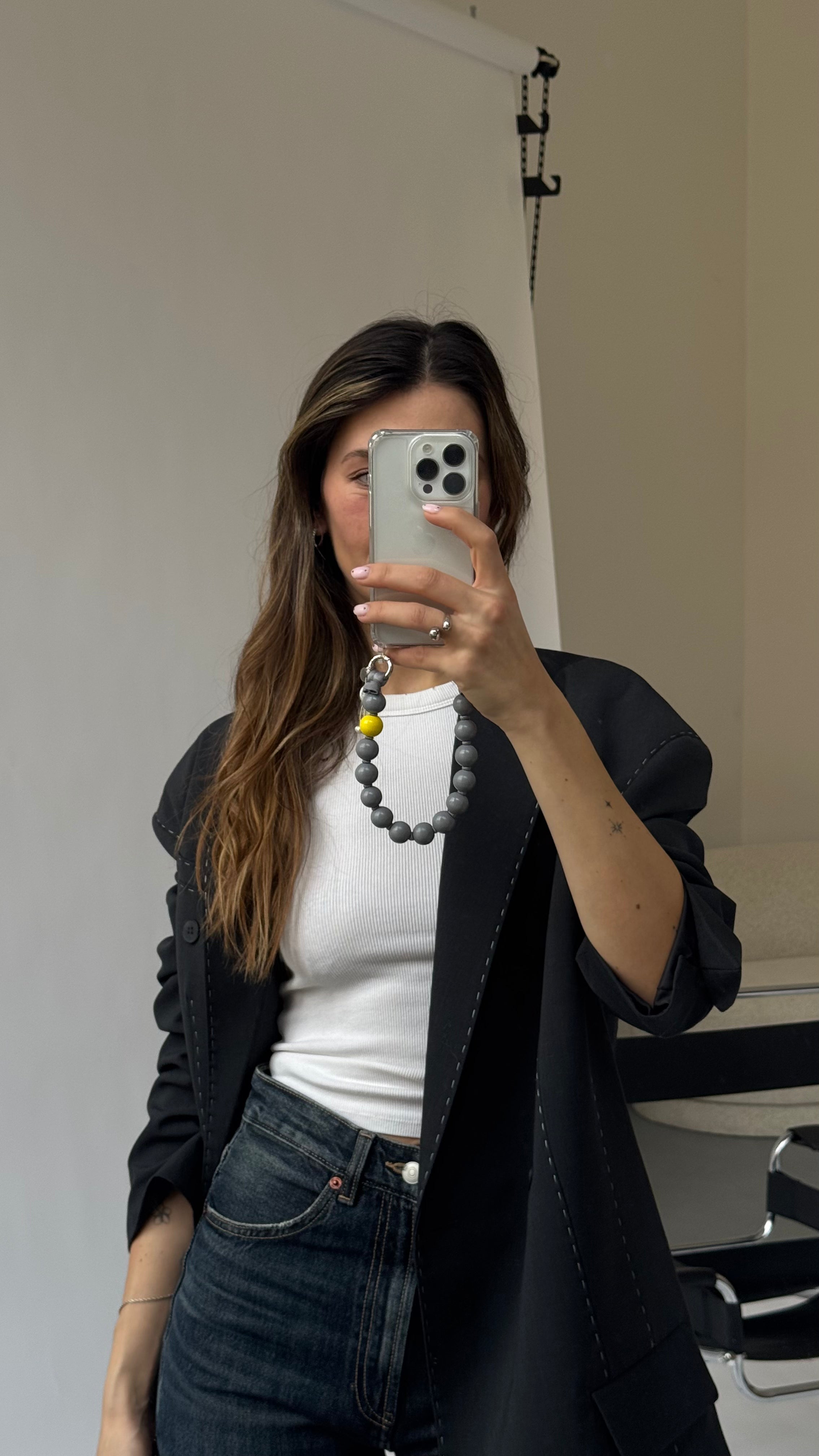 Mini korálkový popruh na telefon – Electric Grey