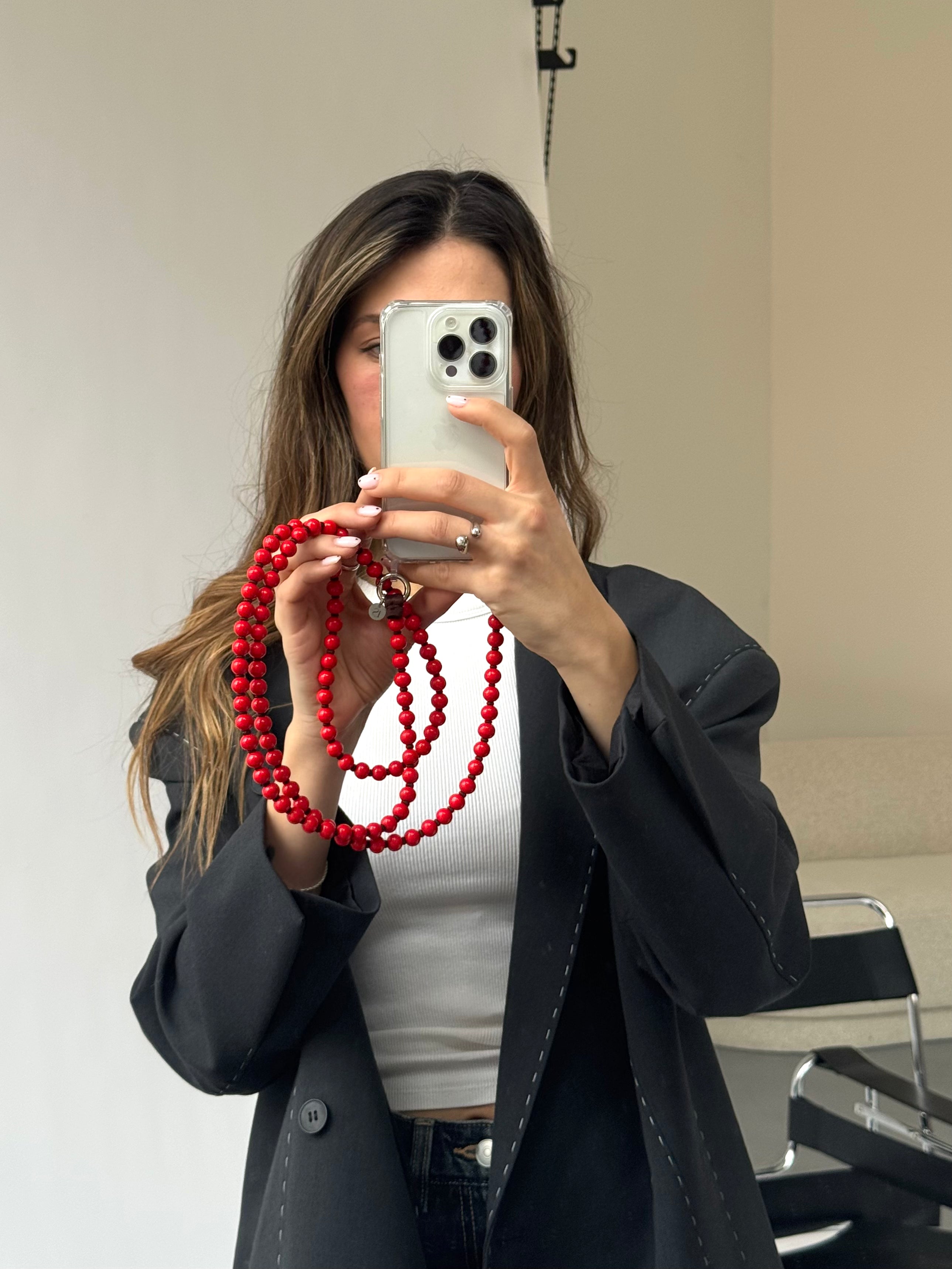 Korálkový popruh na telefon – True Red