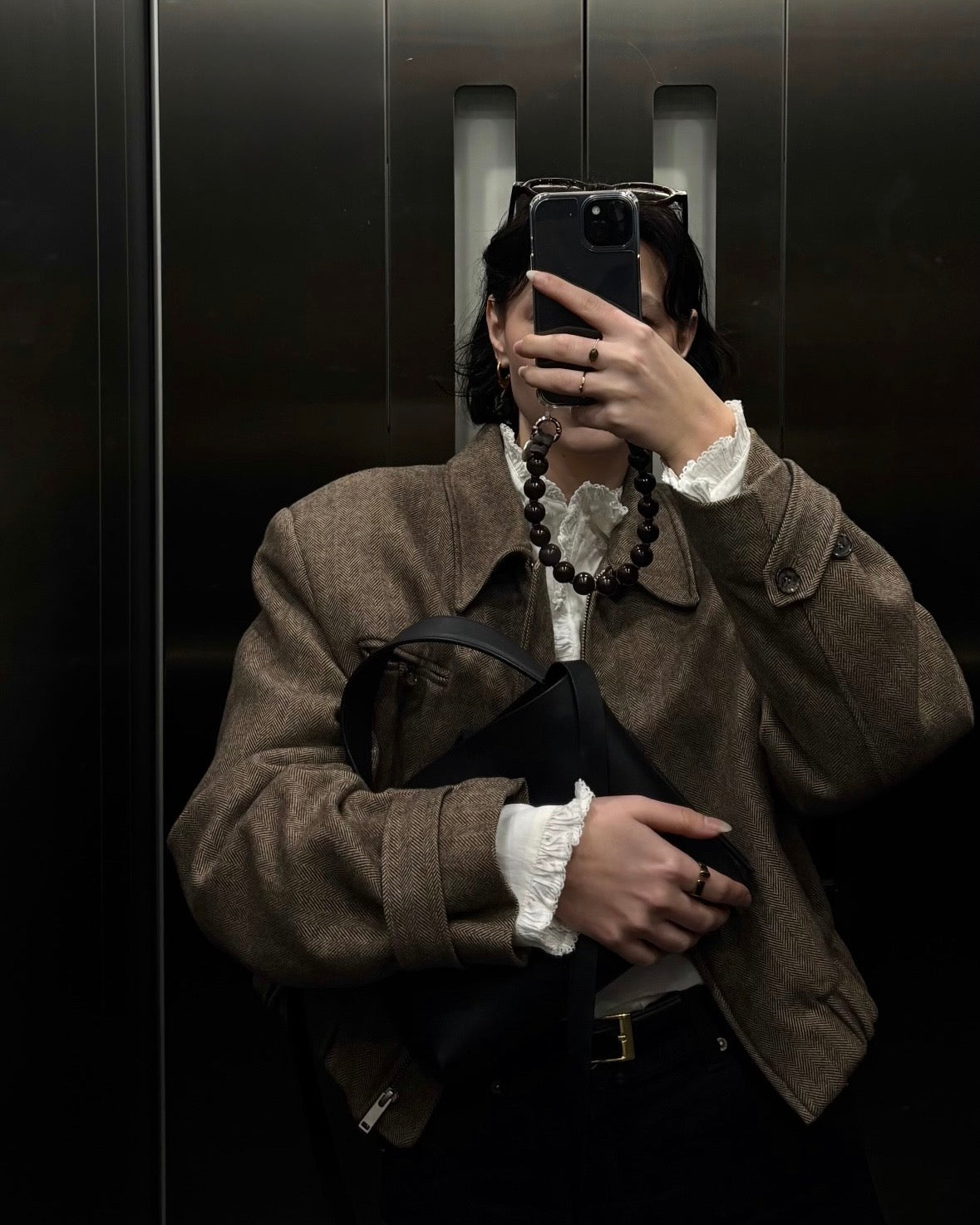 Mini korálkový popruh na telefon – Espresso