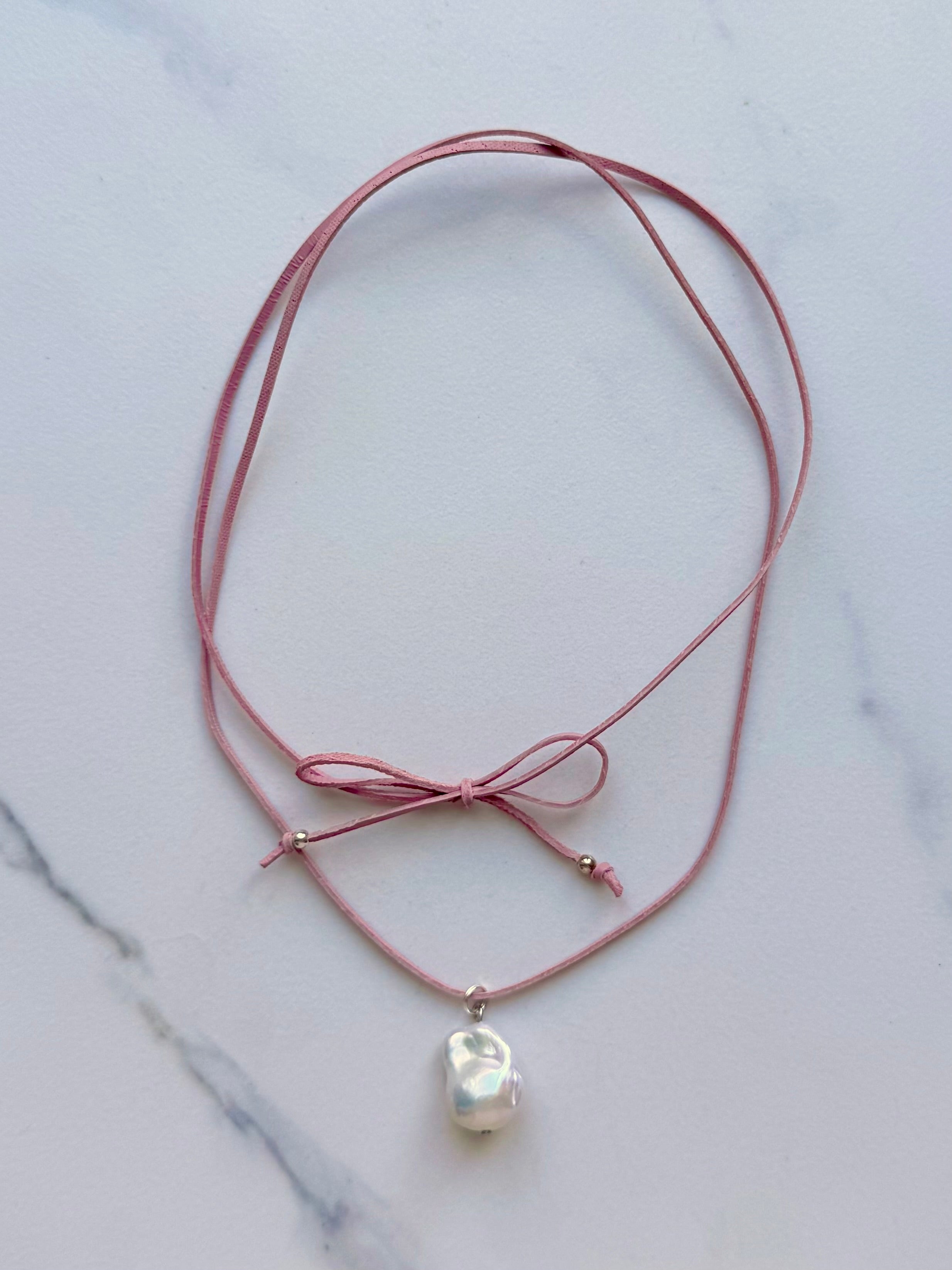 Náhrdelník Pearl Bow