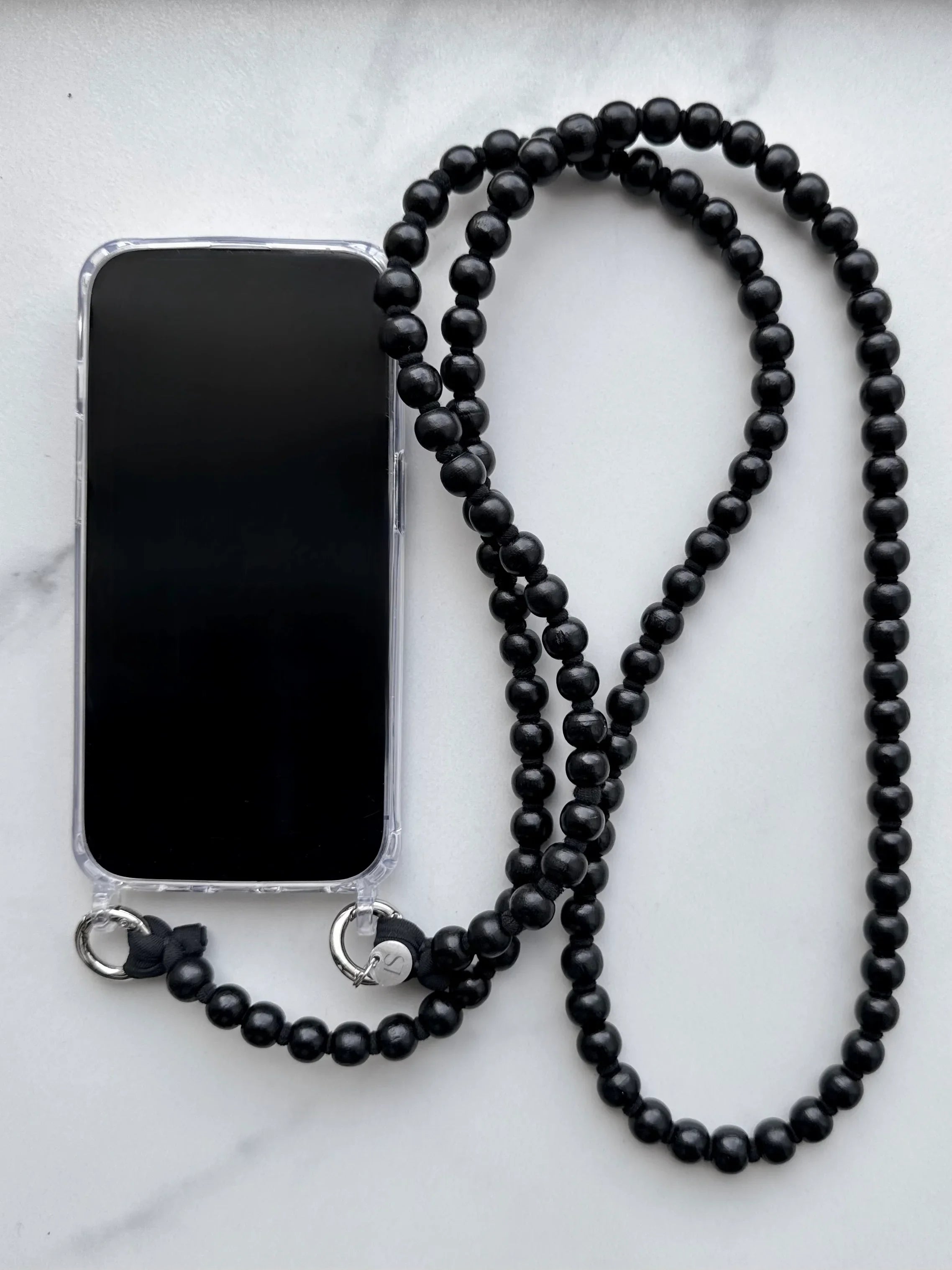 Korálkový popruh na telefon – černý