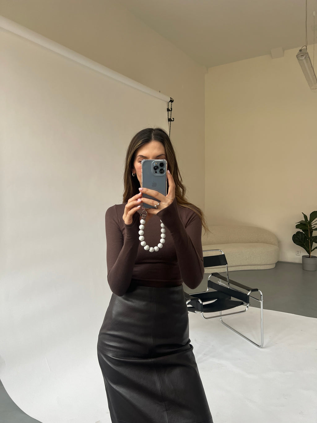 Mini korálkový popruh na telefon – New White