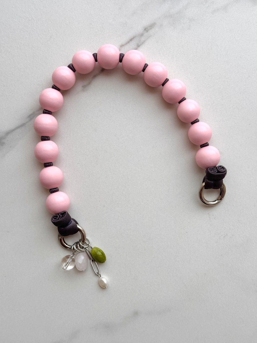 Mini korálkový popruh na telefon – Ballet Pink