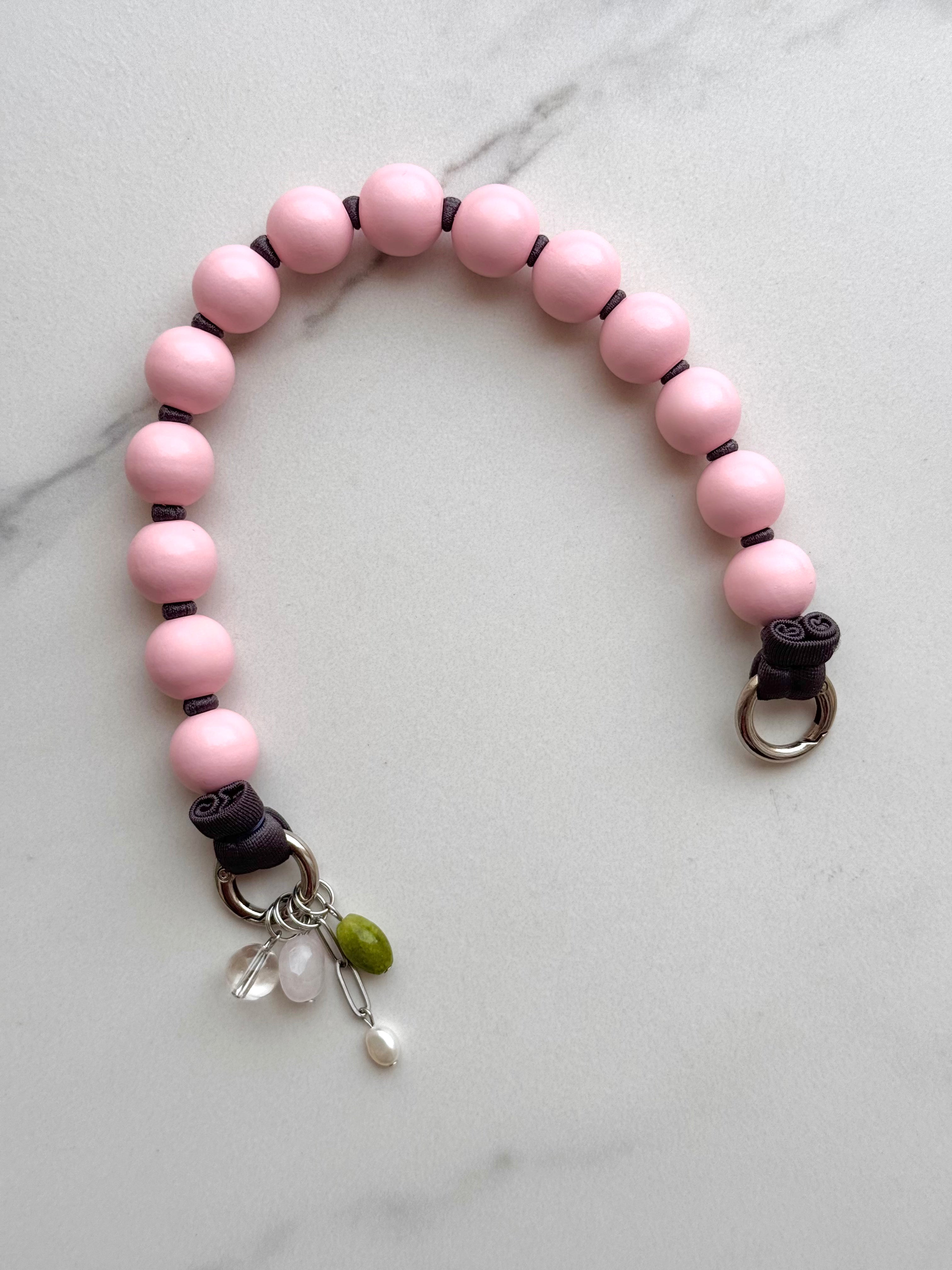Mini korálkový popruh na telefon – Ballet Pink