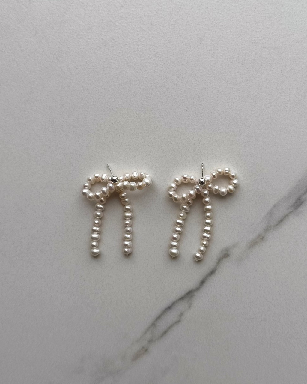 Perlové náušnice mašle - puzety