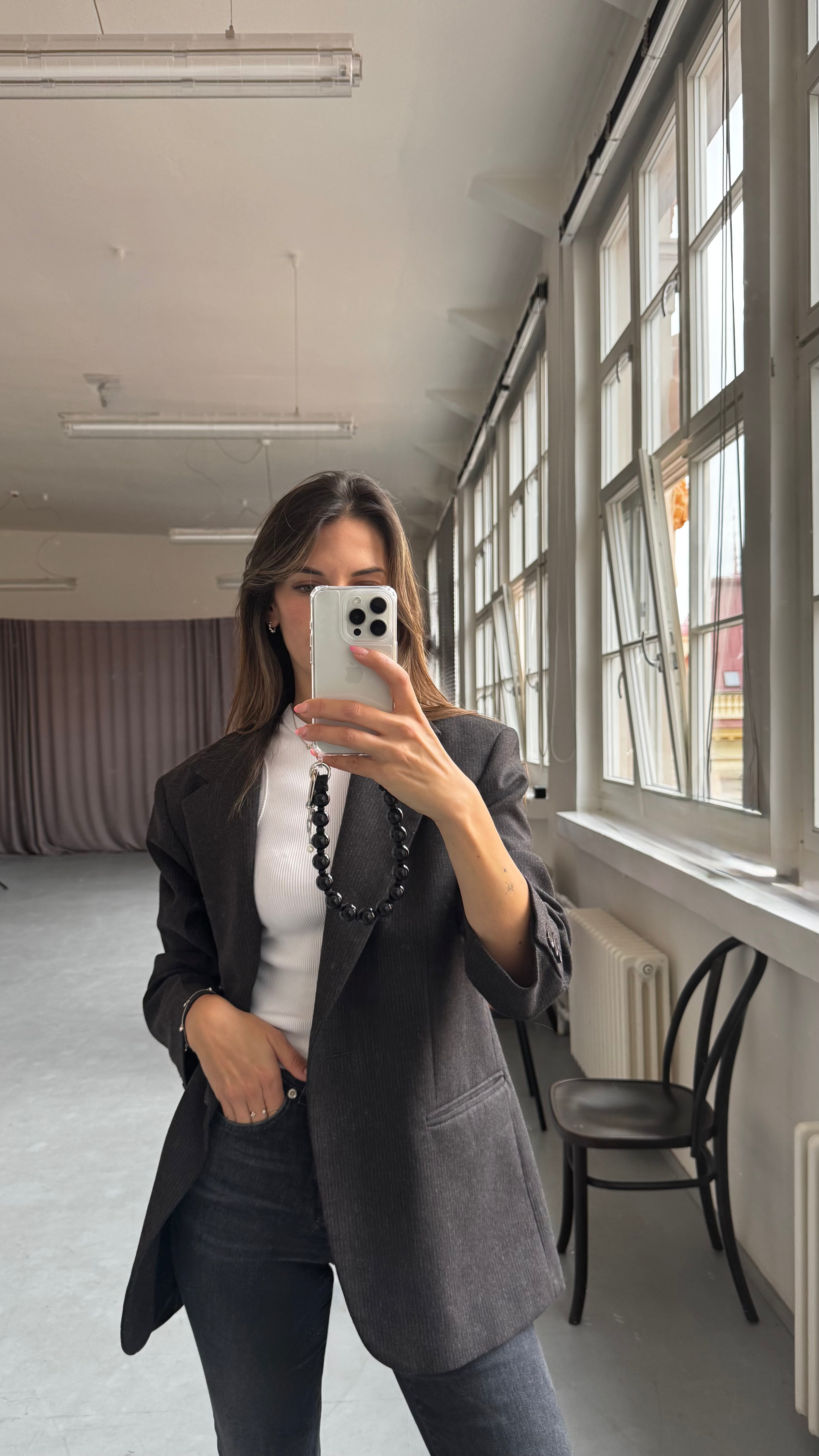 Mini beaded phone strap – black