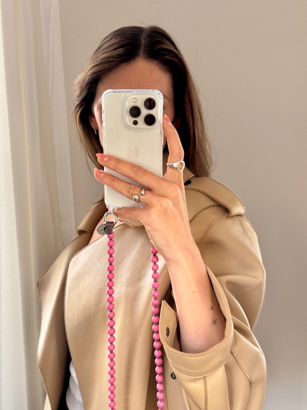 Korálkový popruh na telefon – Raspberry