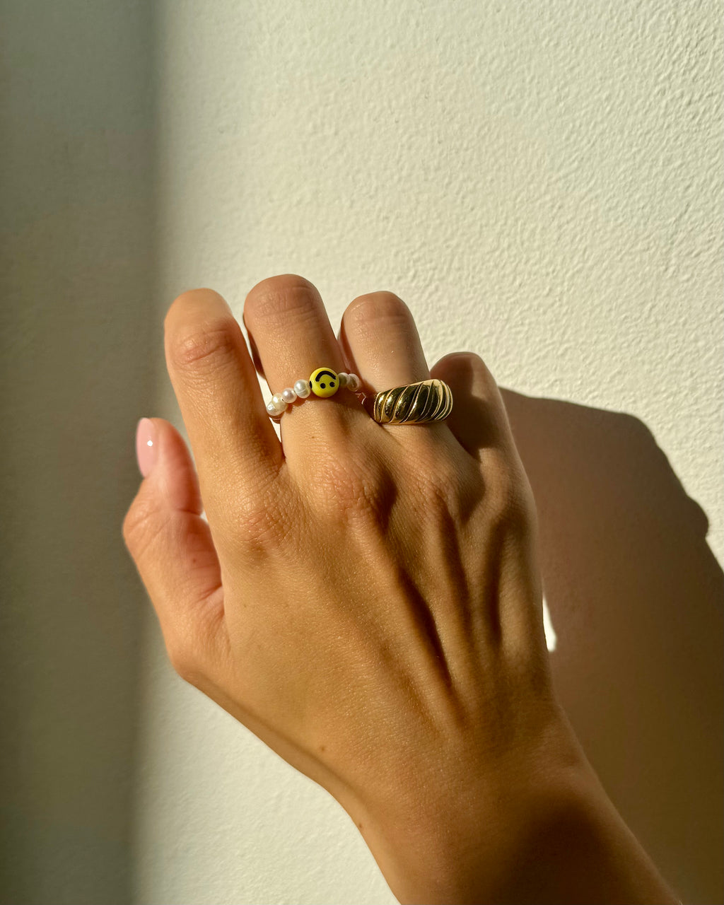 Smiley Pearl Ring
