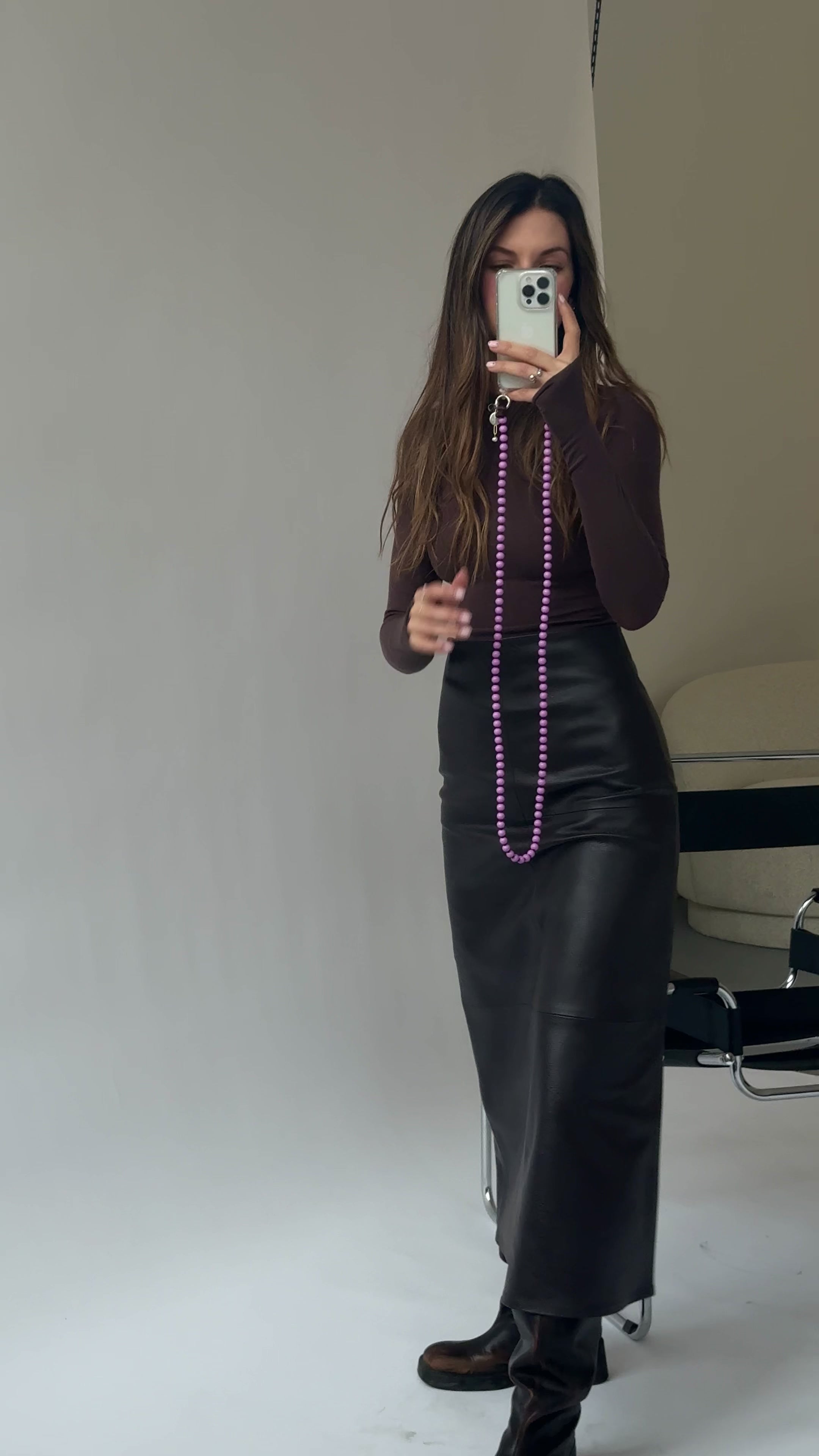 Korálkový popruh na telefon – Ultra Violet