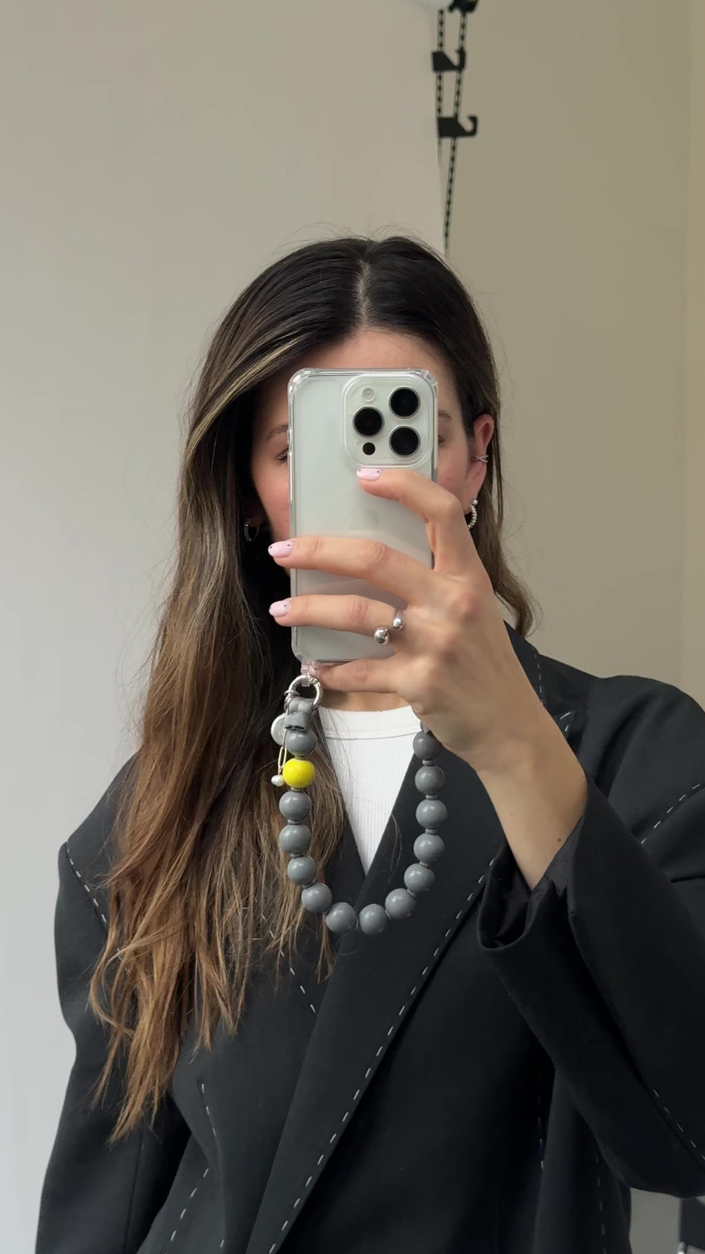 Mini korálkový popruh na telefon – Electric Grey